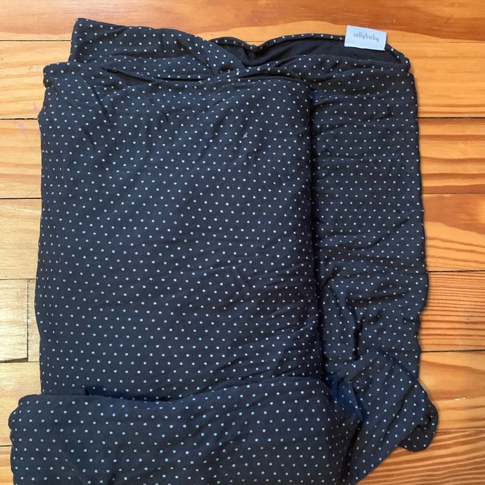 Solly Baby wrap- like new, Swiss Dot